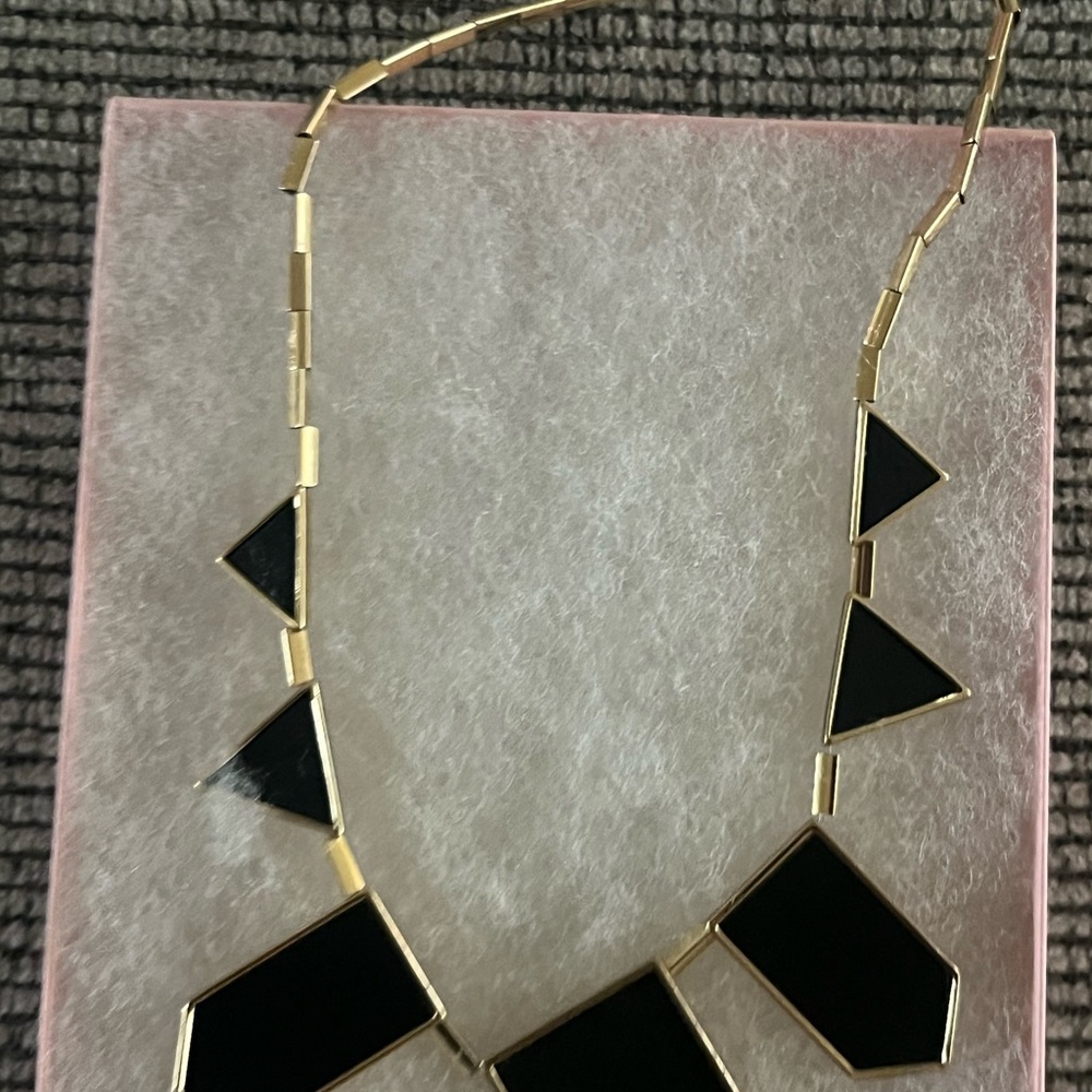 House of Harlow Elegant Black and Gold Geometric Necklace nwot